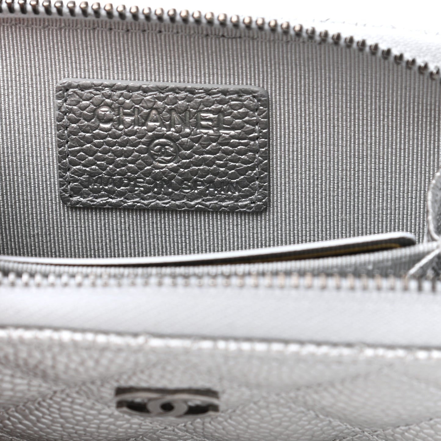 Metallic Caviar Quilted Zip Coin Purse Silver