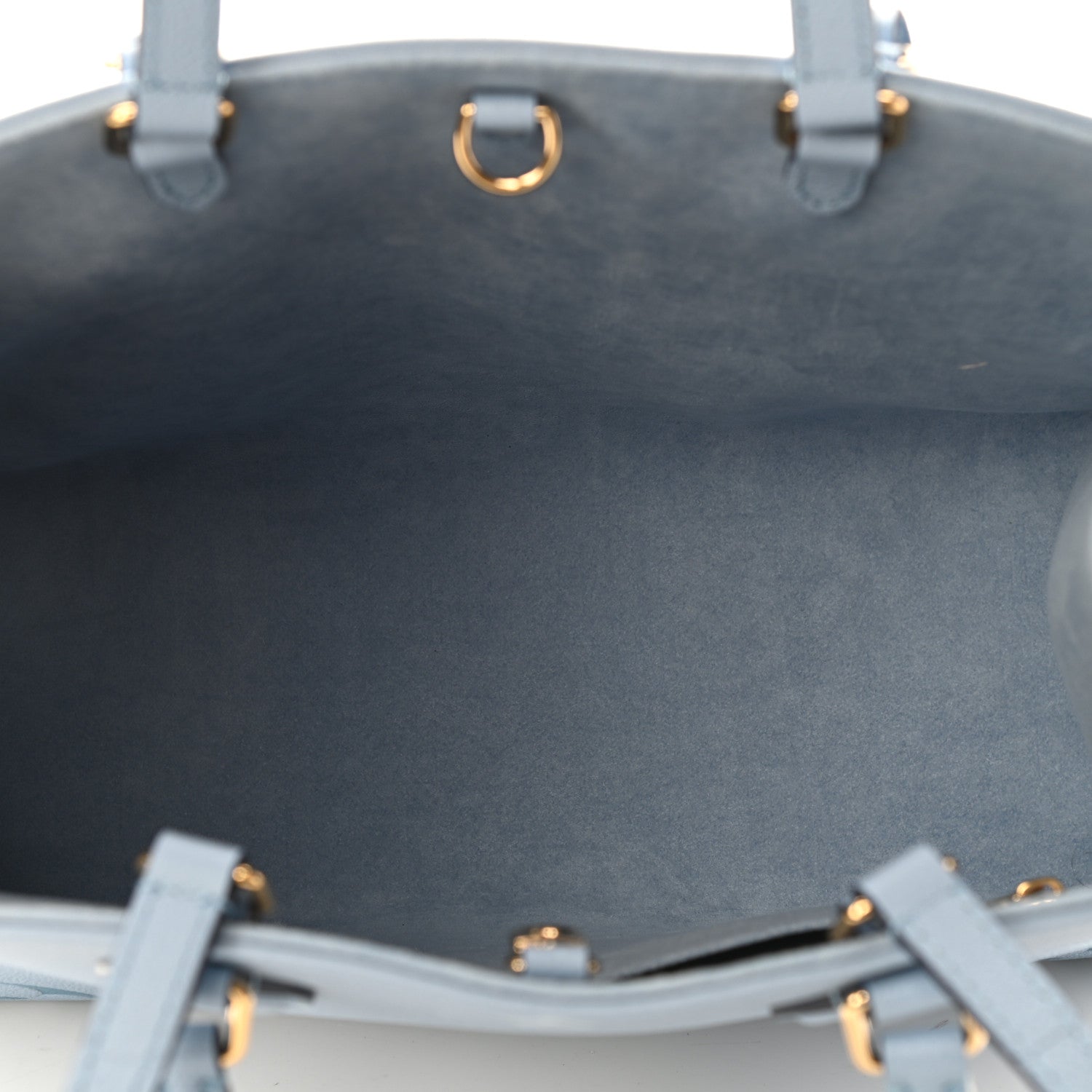 Louis Vuitton Empreinte Monogram Giant By The Pool Onthego MM Summer Blue 4 of 5