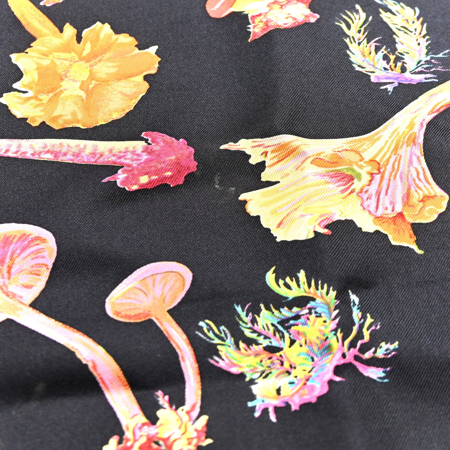 Silk Champignons Scarf 90