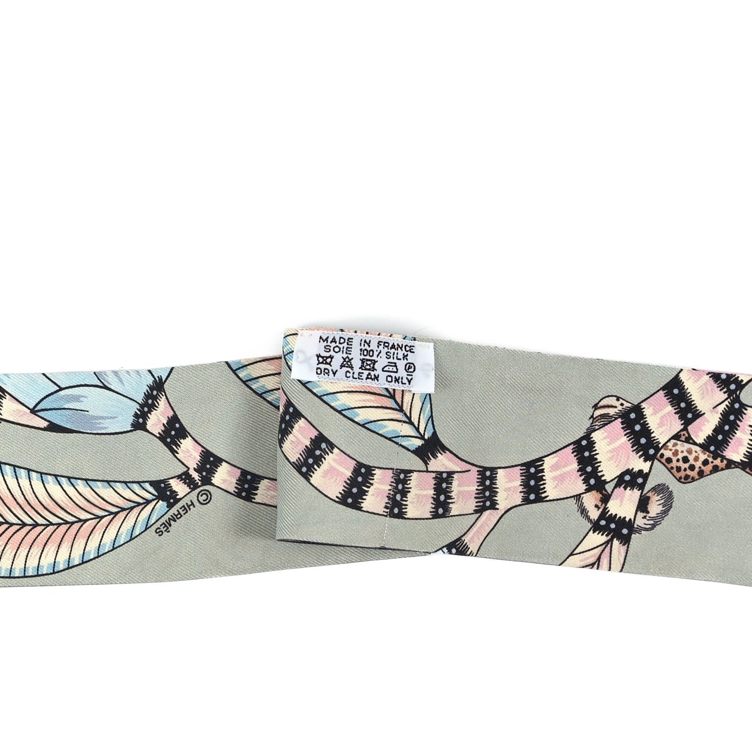 Hermes Silk The Savana Dance Twilly Vert Amande Rose 3 of 3