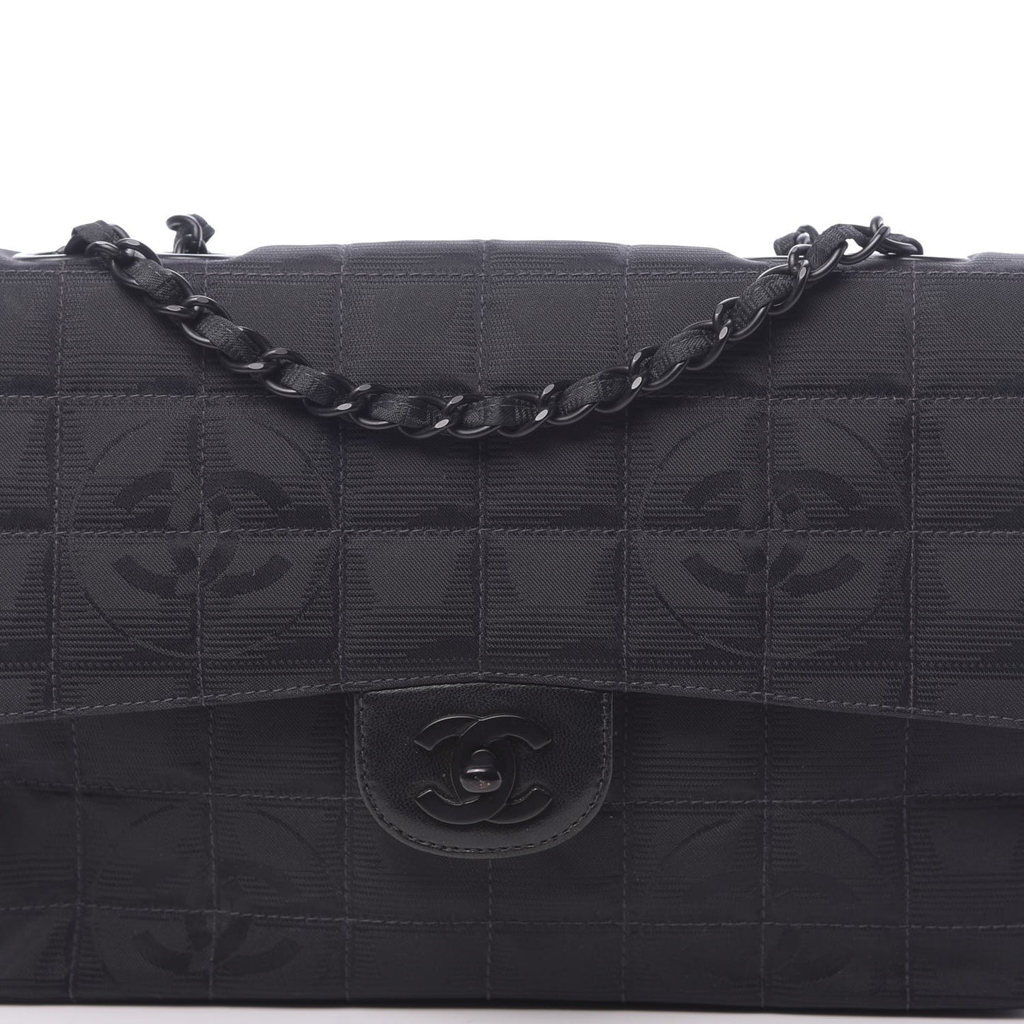 Nylon Medium Travel Flap Black