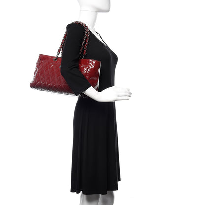 Chanel Patent Caviar Diamond Quilted Shine Small Reissue Tote Red 2 of 12