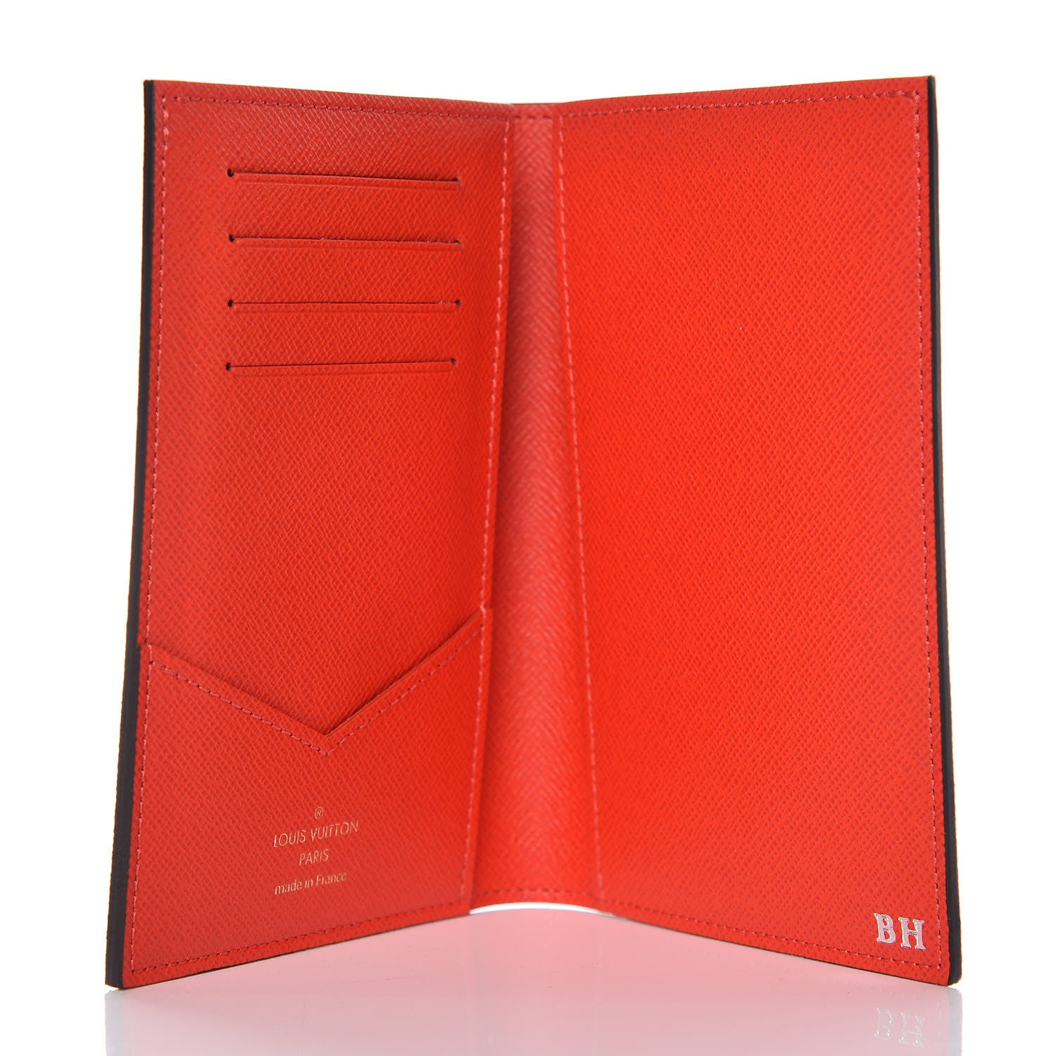 Louis Vuitton Monogram 2018 Christmas Animation Passport Cover 5 of 10