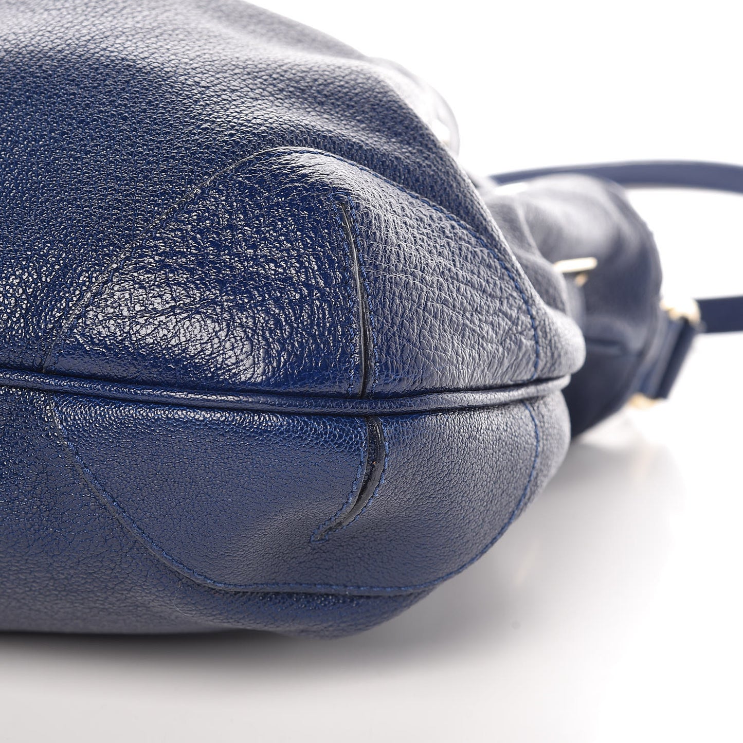 Grainy Calfskin Medium Wilenmore Hobo Blue