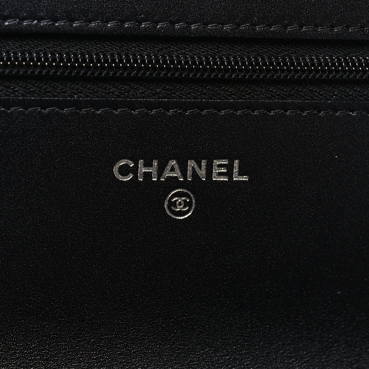 Lambskin Quilted Wallet On Chain WOC Black