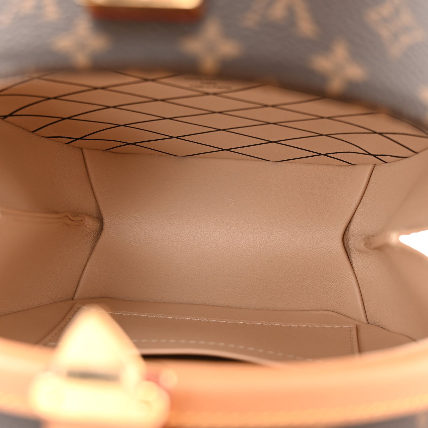 Monogram Petite Boite Chapeau