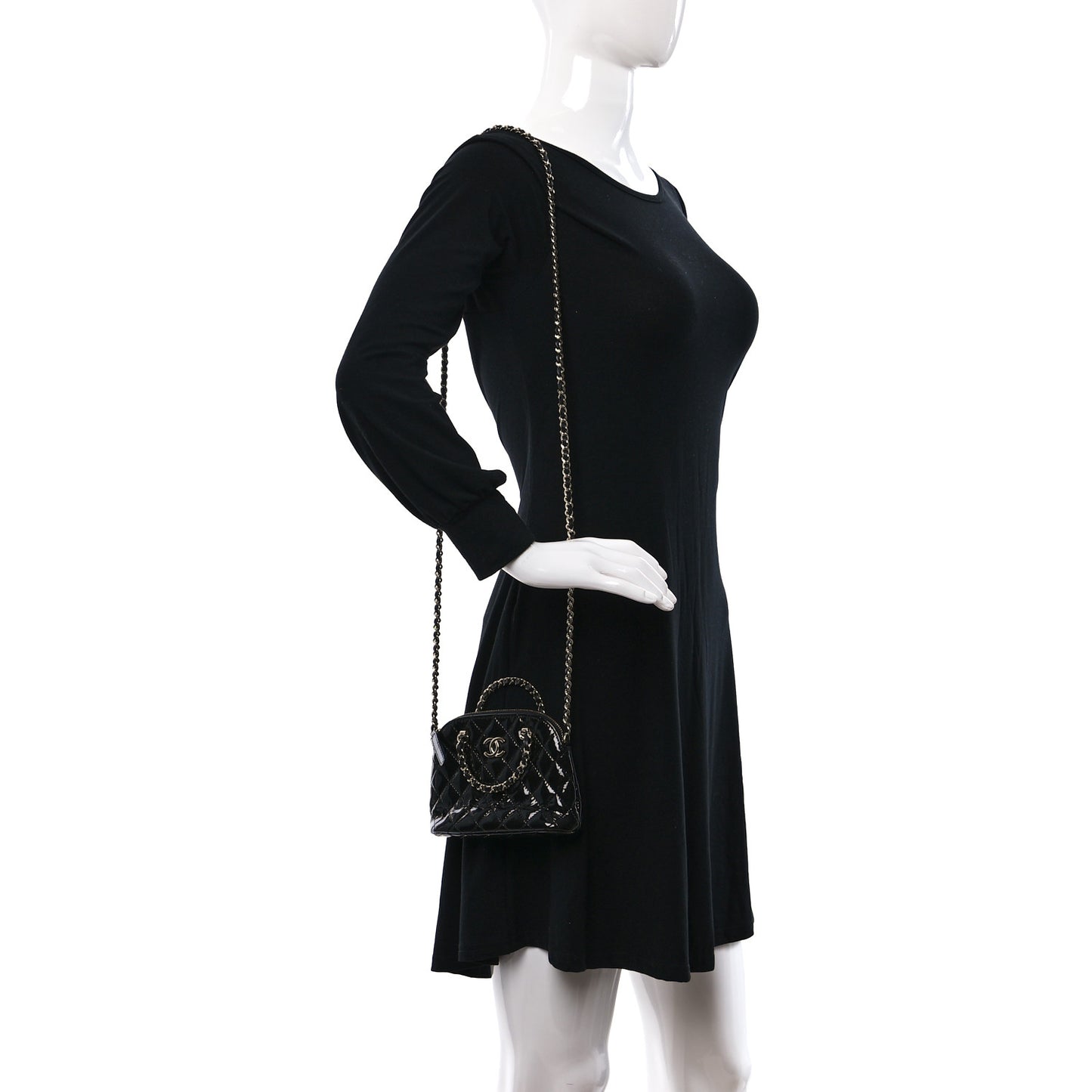Patent Calfskin Quilted Shiny Coco Clutch With Chain Black