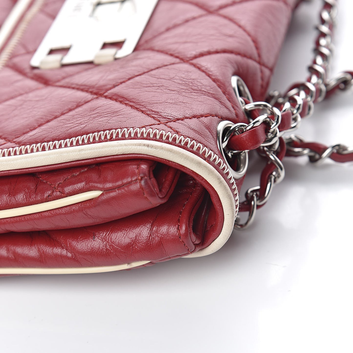 Lambskin Quilted East West Flap Red