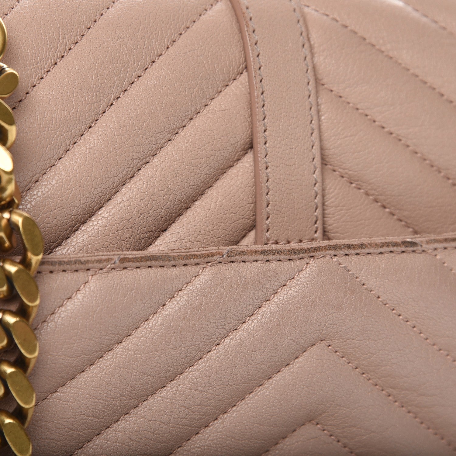 Saint Laurent Sheepskin Matelasse Chevron Monogram Medium College Bag Fard 8 of 10