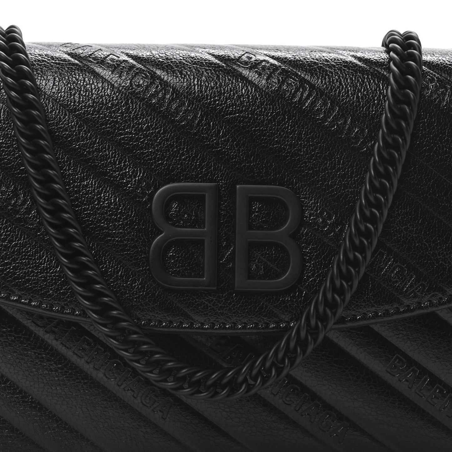 Shiny Goatskin Logo Embossed Monochrome BB Wallet On Chain Black