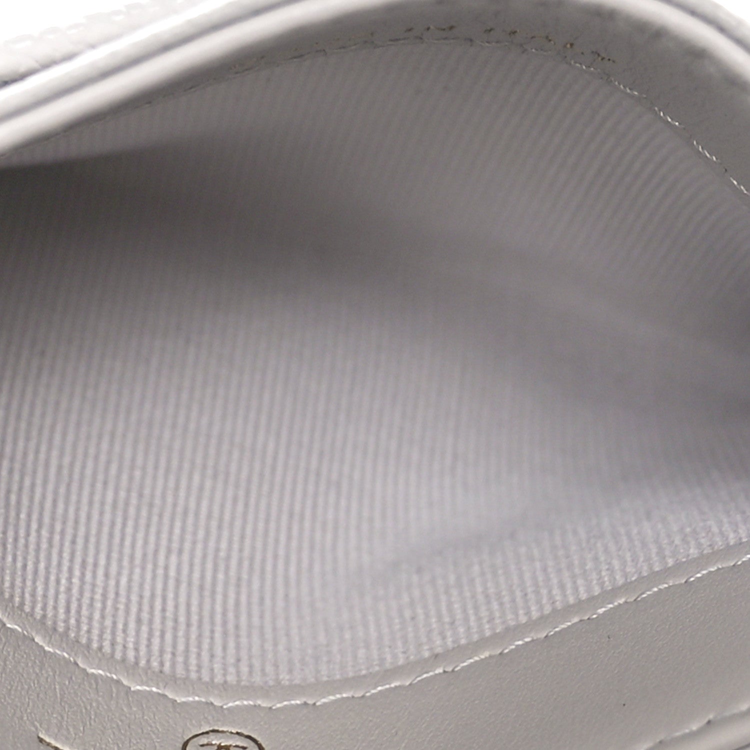 Chanel Caviar Quilted Card Holder Light Grey 5 of 8