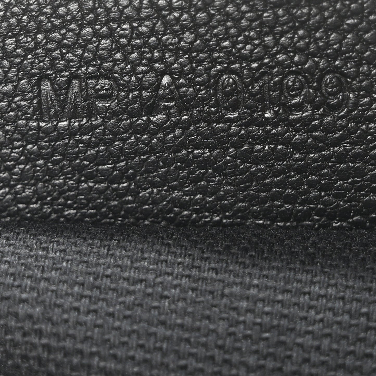 Sugar Goatskin Small Antigona Black