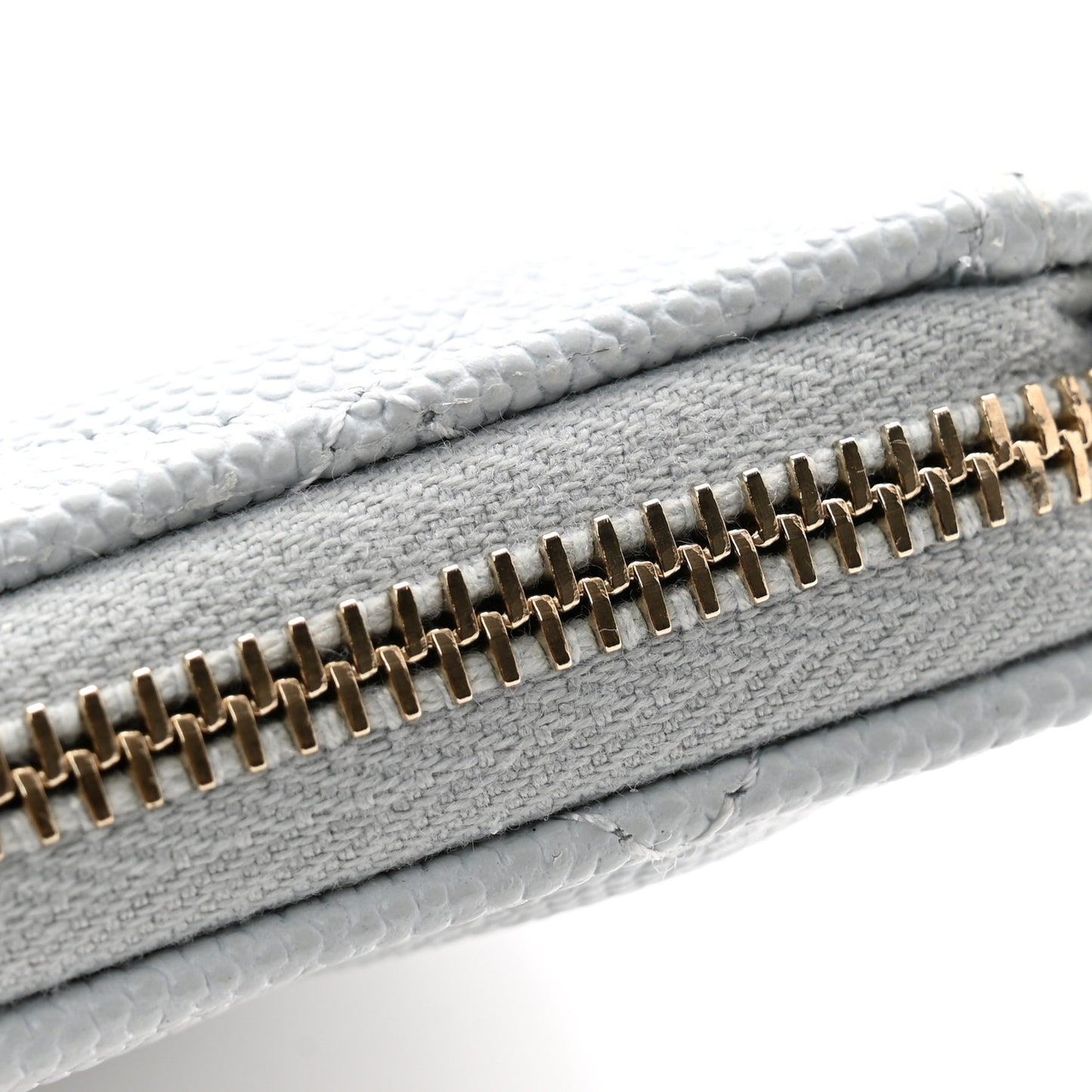 Caviar Quilted CC Zip Around Card Holder Grey
