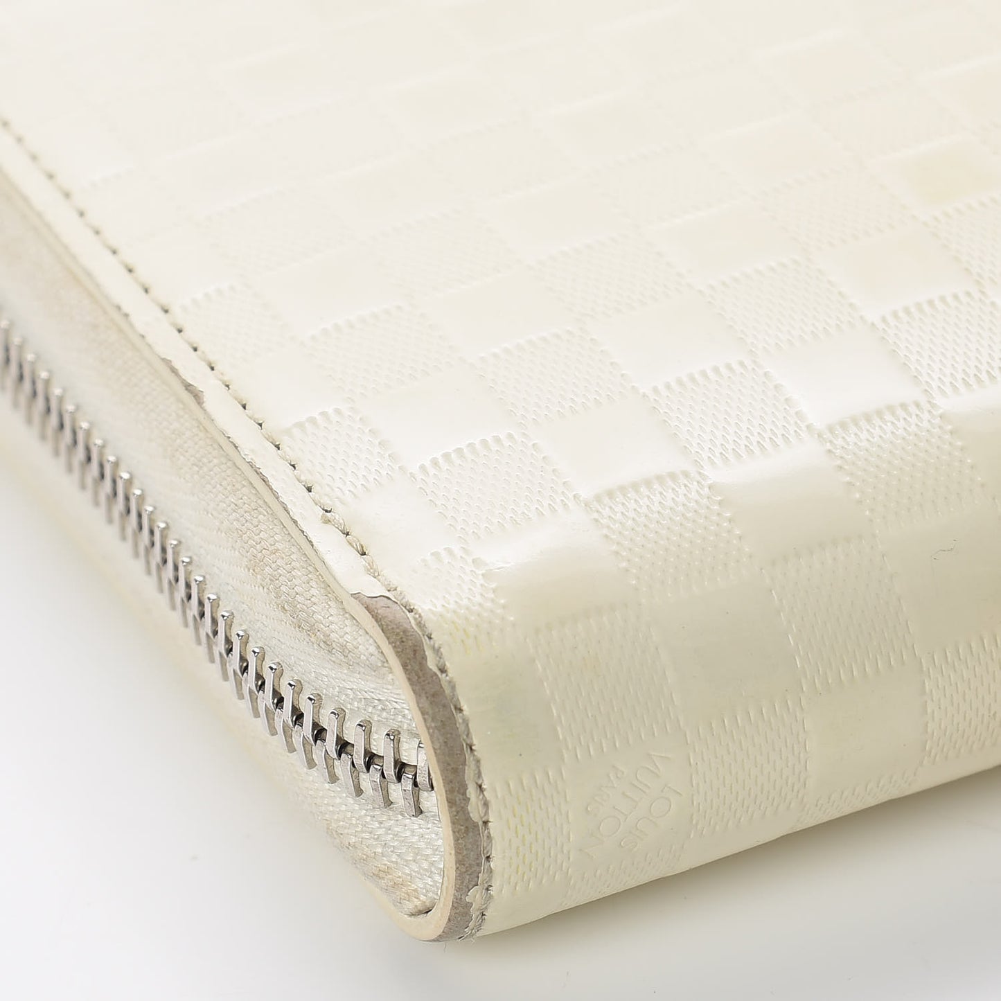Shiny Calfskin Damier Facette Zippy Wallet Creme