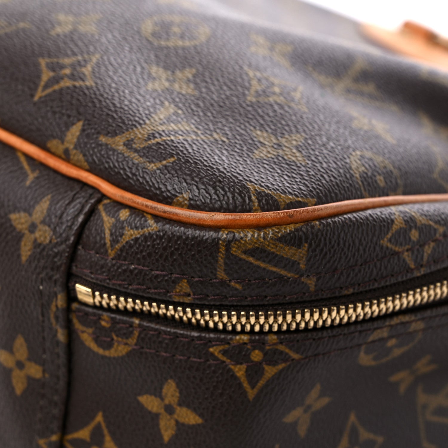 Louis Vuitton Monogram Excursion Shoe Bag 8 of 19
