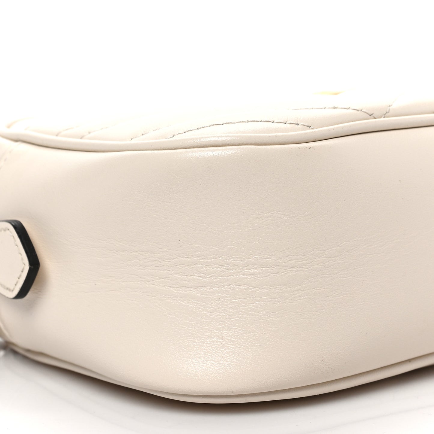 Calfskin Matelasse Small GG Marmont Chain Shoulder Bag White