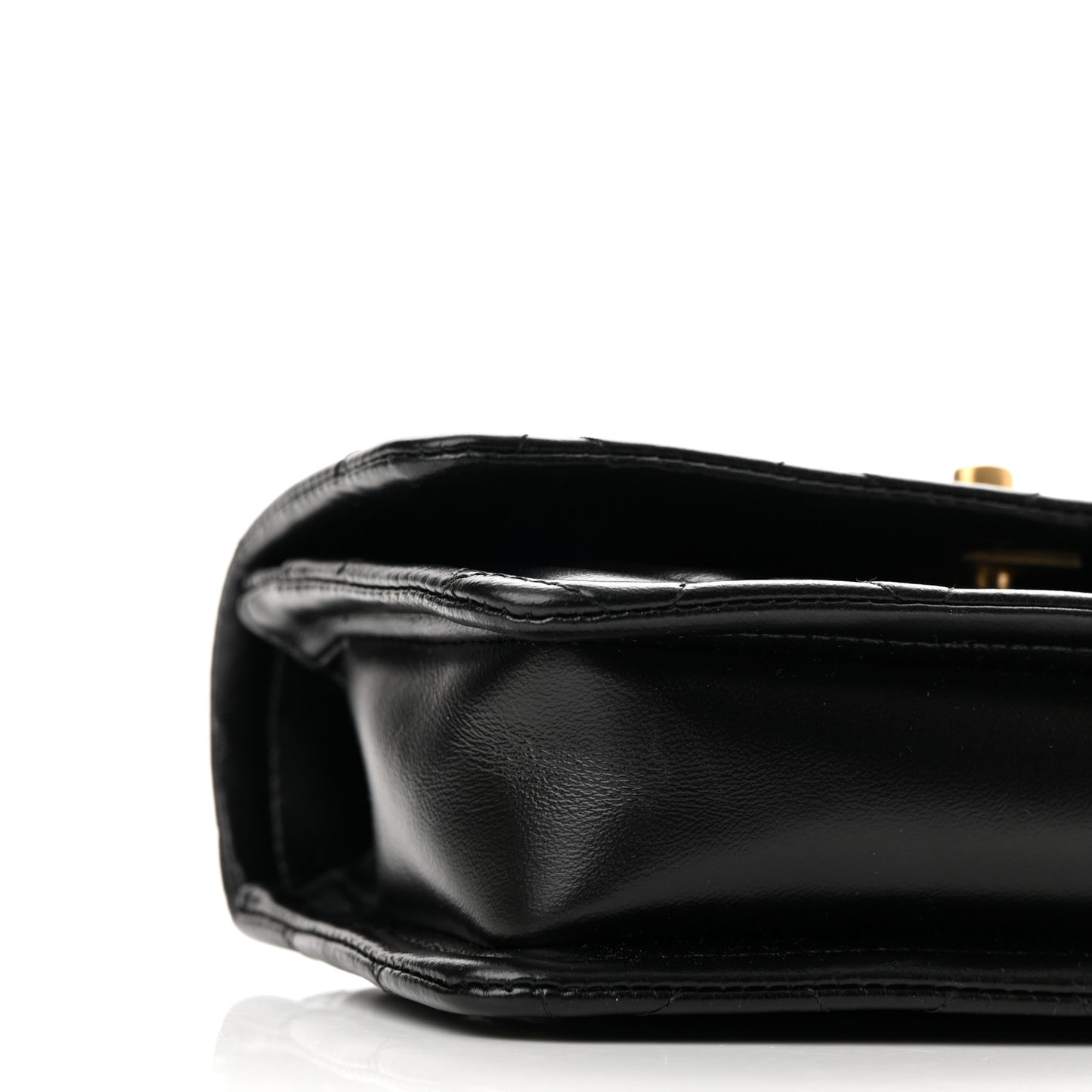 Shiny Lambskin Flap Clutch With Chain Black