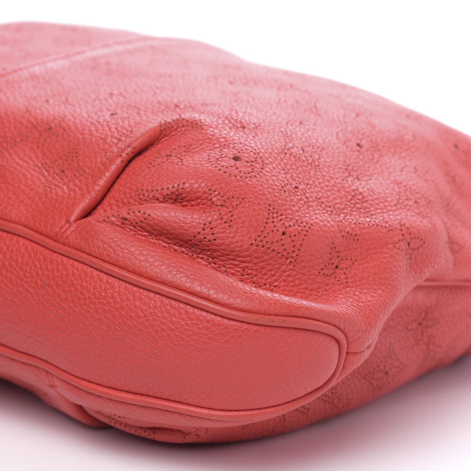 Louis Vuitton Mahina Selene MM Corail 9 of 10