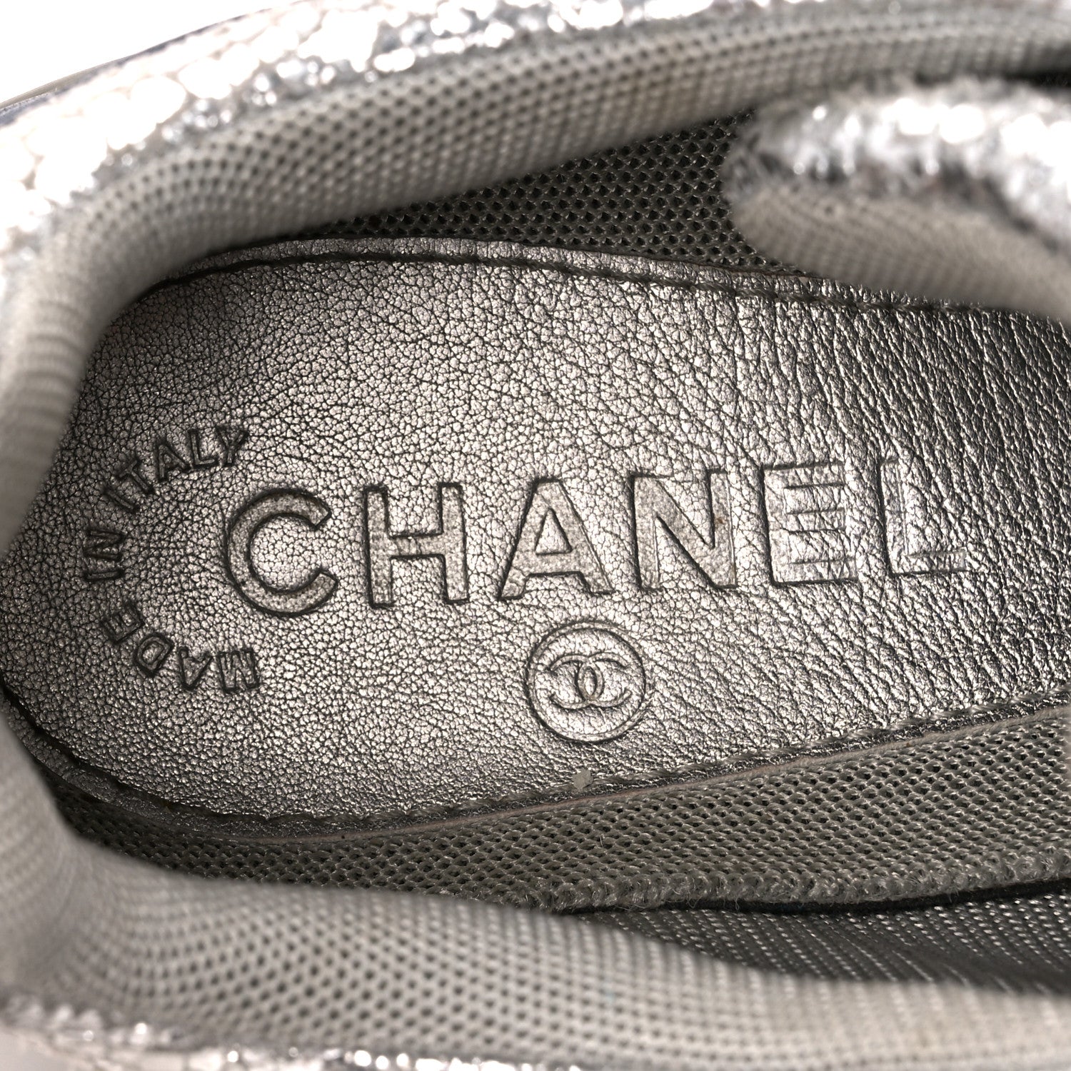 Chanel Metallic Crackled Calfskin CC Sneakers 38.5 Silver Black Navy 7 of 10
