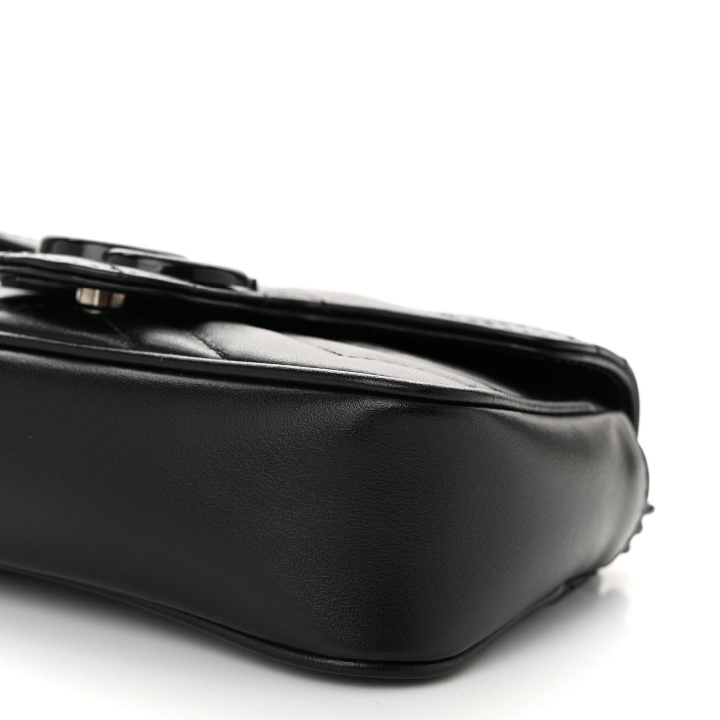 Calfskin Matelasse Monochrome GG Marmont Chain Belt Bag Black