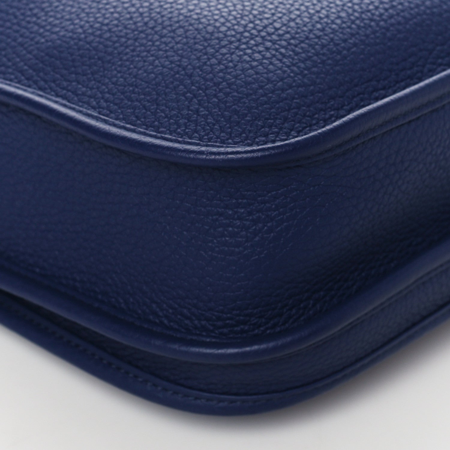 Hermes Taurillon Clemence Evelyne III PM Bleu Encre 9 of 10