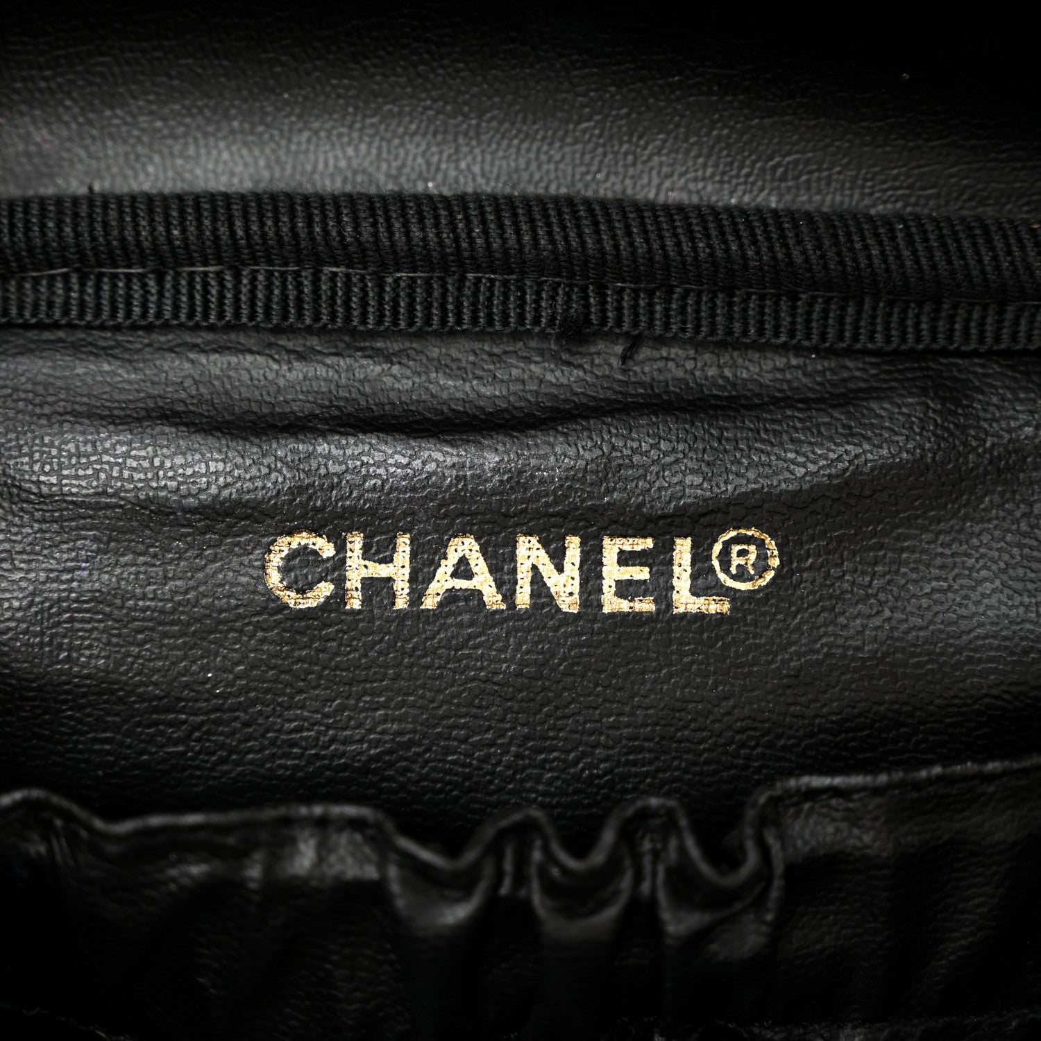 Chanel Caviar CC Vanity Cosmetic Case Black 6 of 11