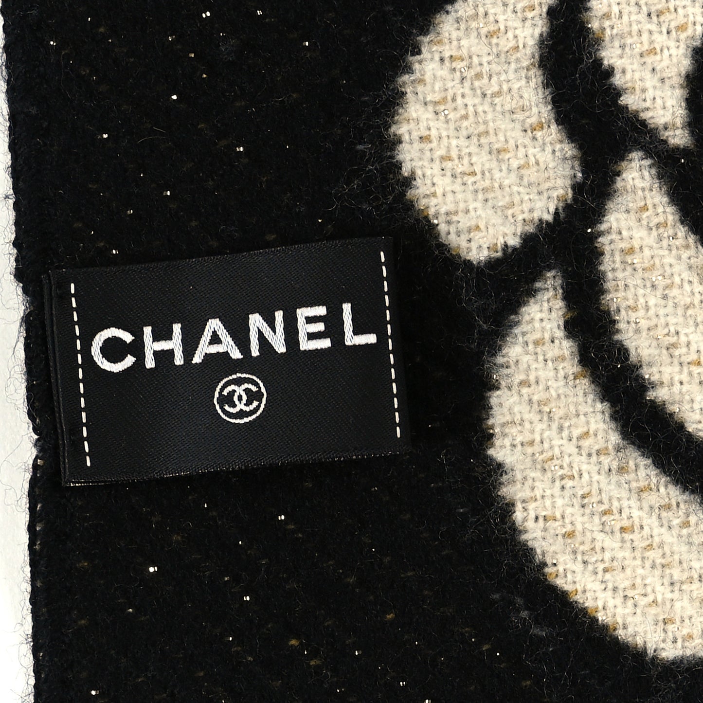 Cashmere Wool Metallic Fiber Manchester Camellia Fringe Scarf Black White