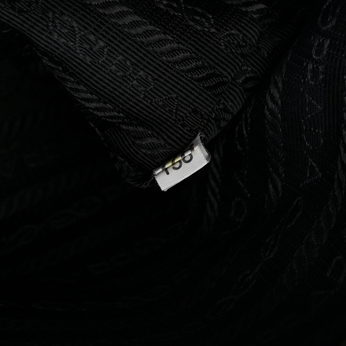 Saffiano Small Galleria Double Zip Tote Black
