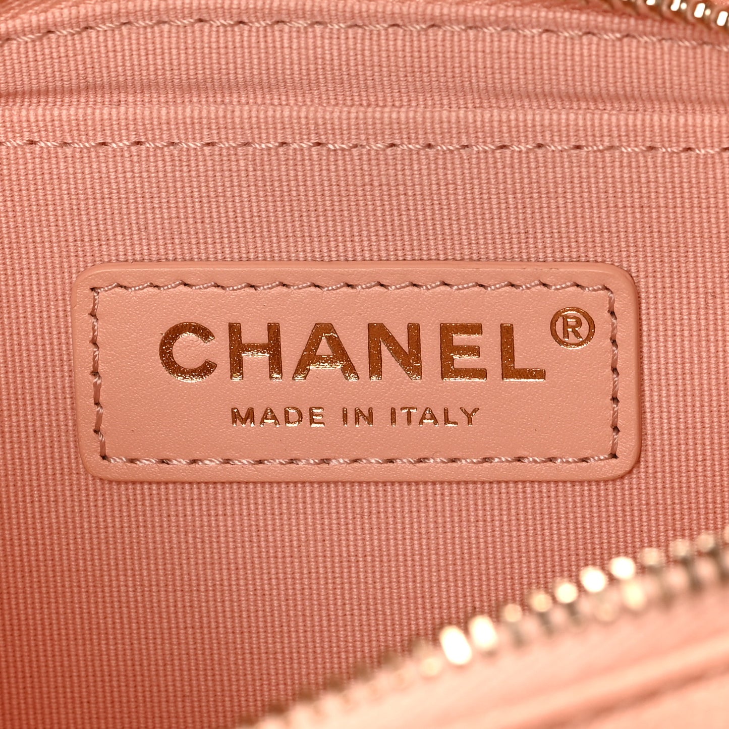 Caviar Quilted Like A Wallet Flap Coral
