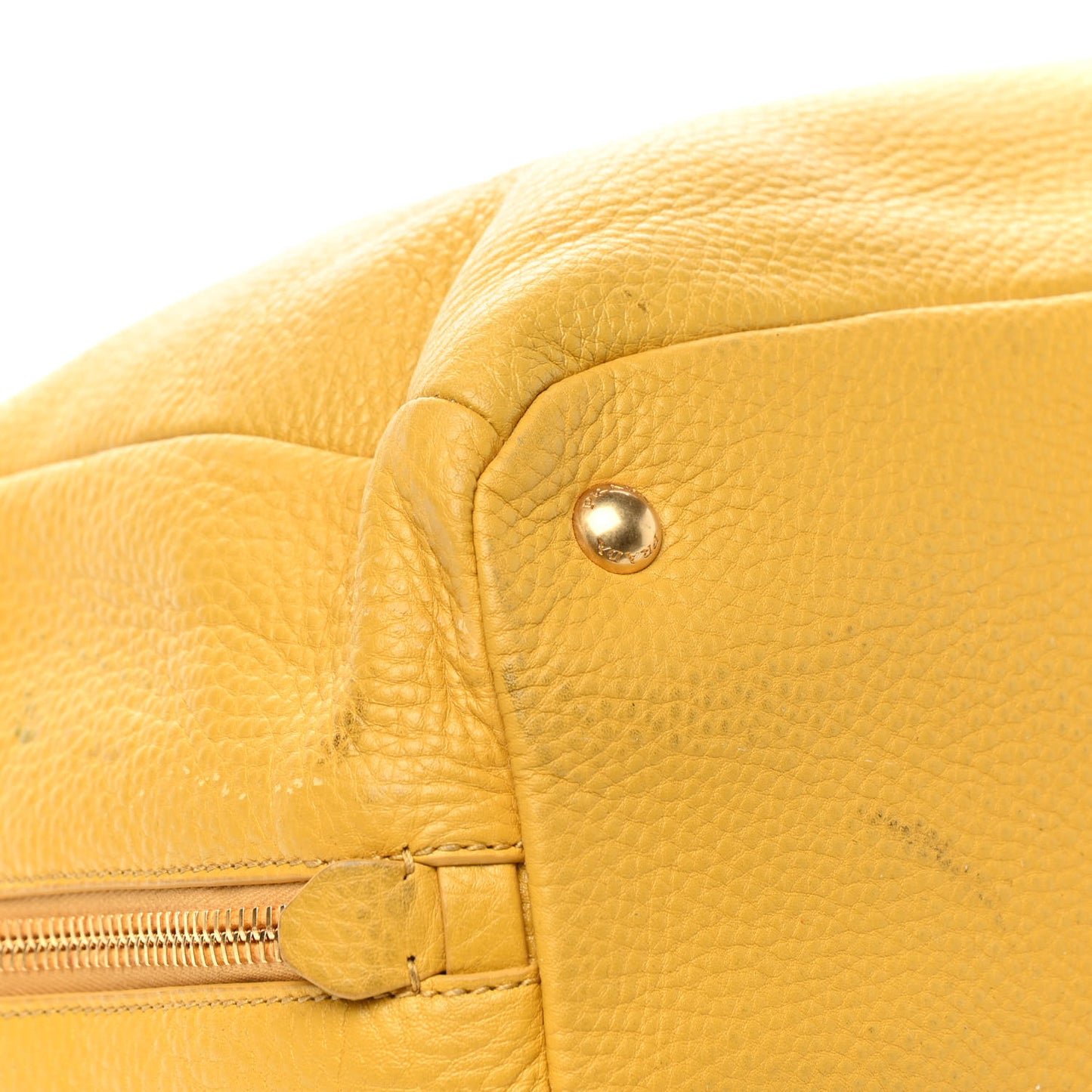 Vitello Daino Side Zip Tote Mimosa