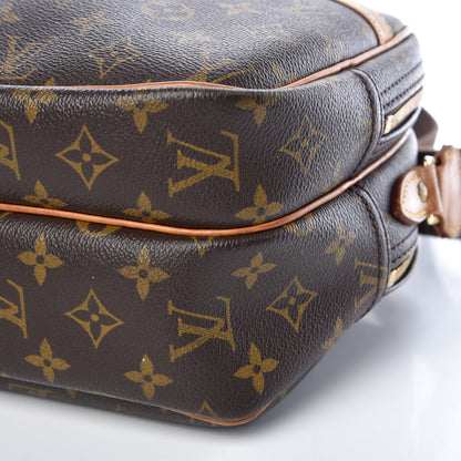 Louis Vuitton Monogram Reporter PM 7 of 17