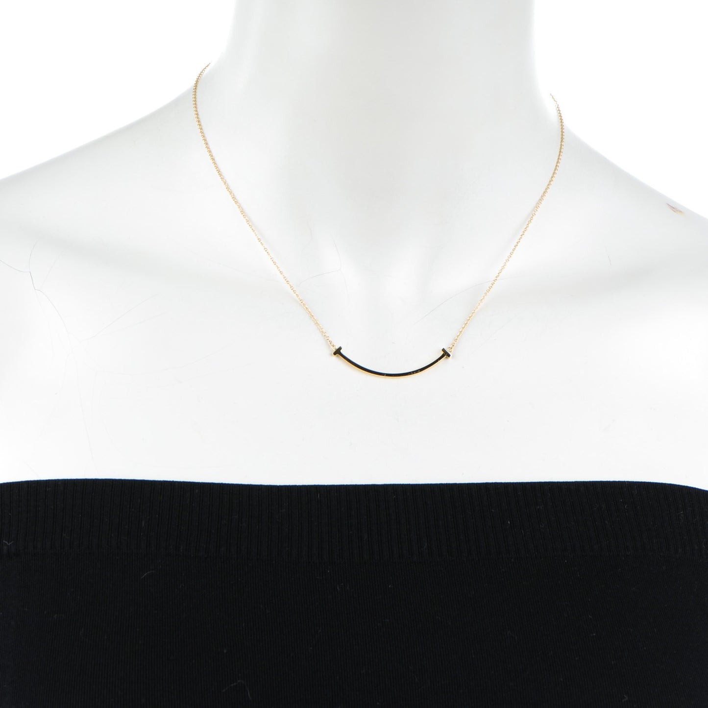 18K Yellow Gold Small T Smile Pendant Necklace