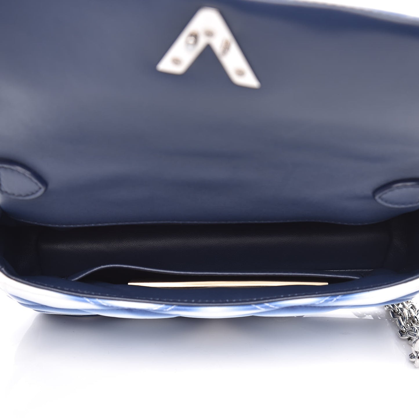 Lambskin Malletage Contraste GO-14 PM Blue