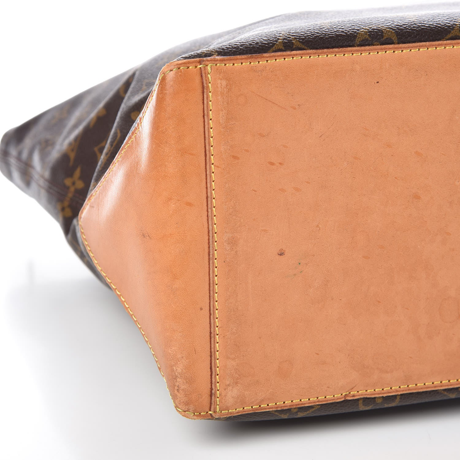 Louis Vuitton Monogram Cabas Mezzo 15 of 18