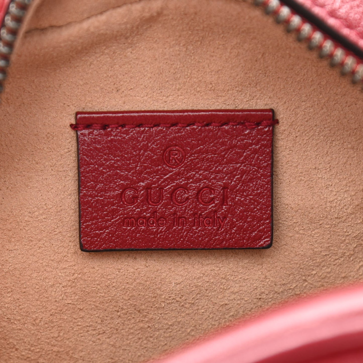 Glazed Calfskin Matelasse Heart Mini GG Marmont Round Shoulder Bag Romantic Cerise