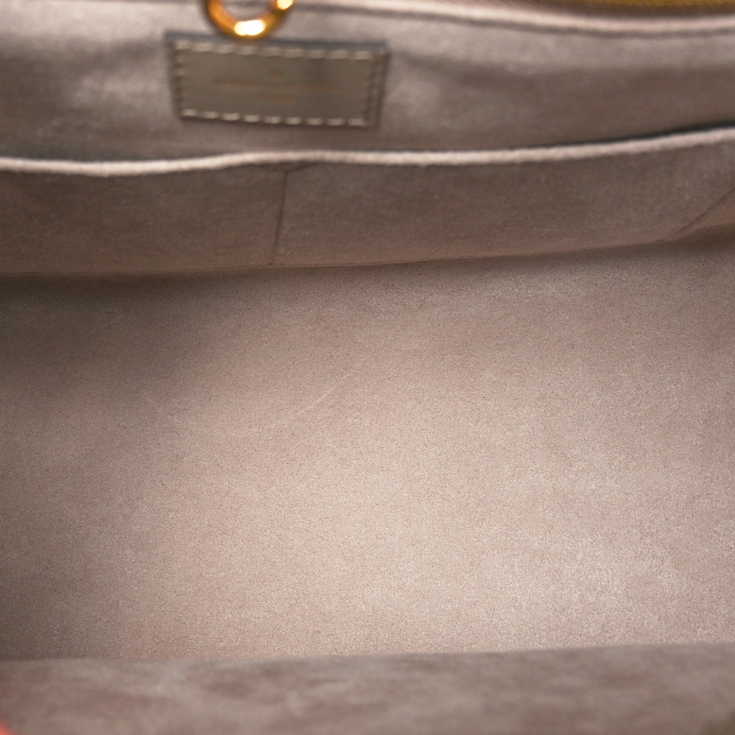 Louis Vuitton Empreinte Monogram Giant Onthego MM Tourterelle 5 of 10
