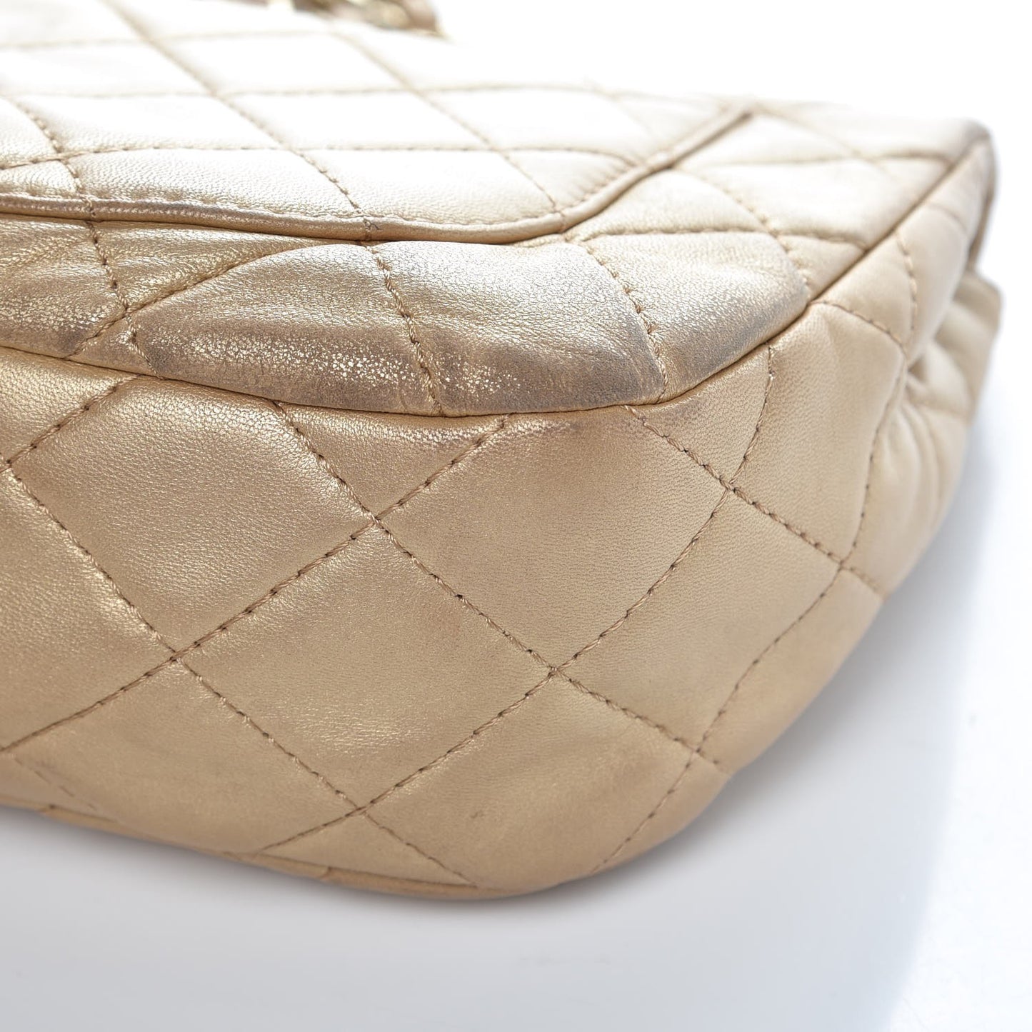 Metallic Lambskin Quilted Medium Precious Jewel Single Flap Gold