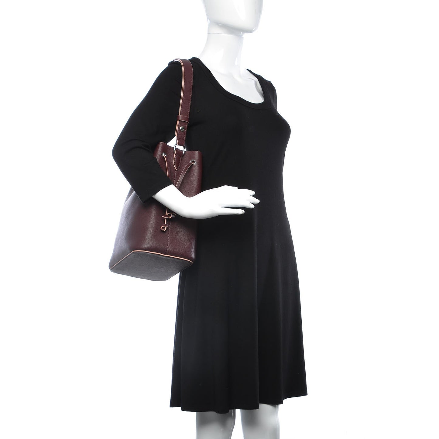 Calfskin Lockme Bucket Prune