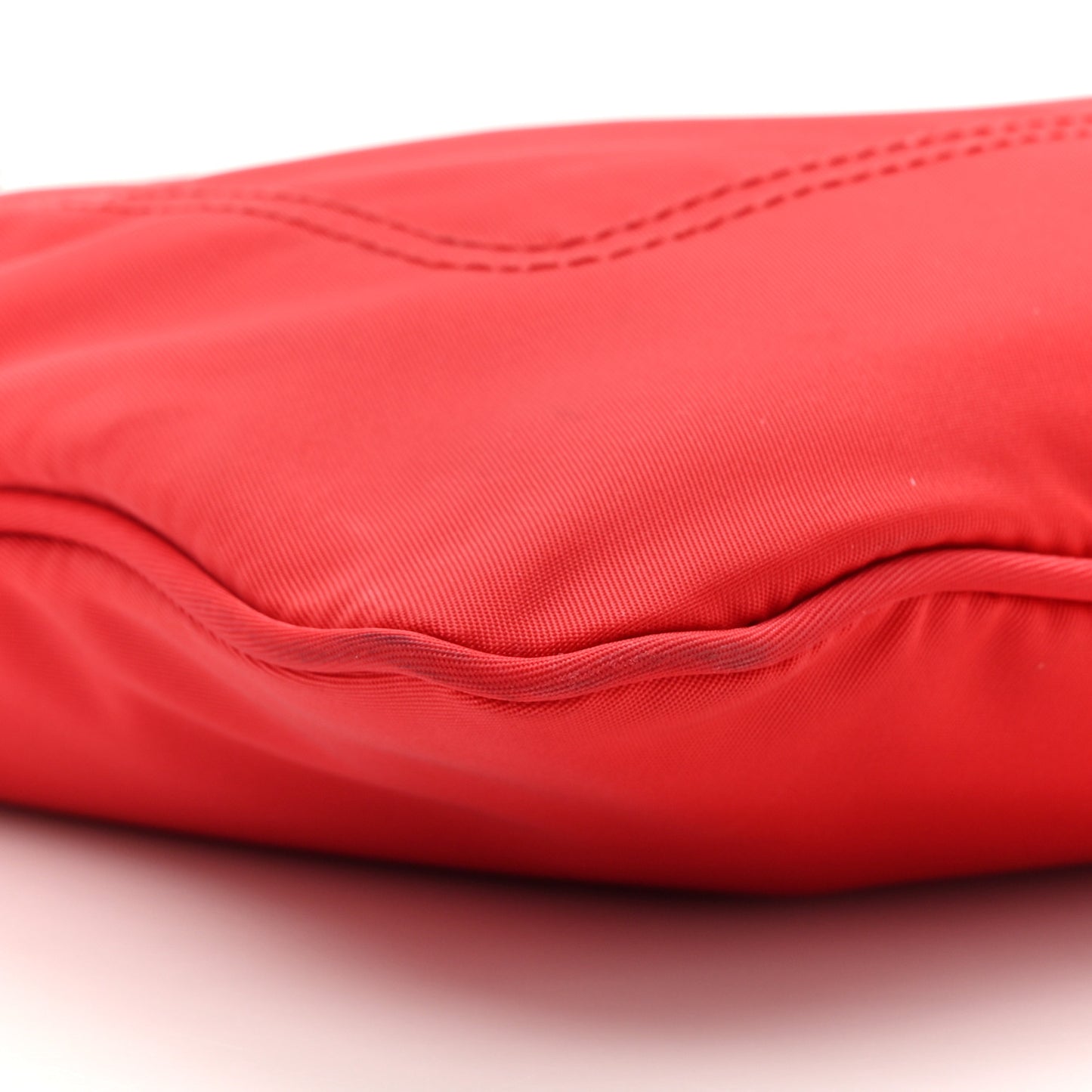 Tessuto Nylon Saffiano Flat Messenger Bag Rosso