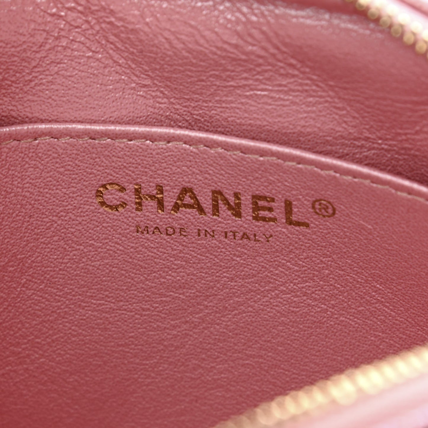 Iridescent Caviar Quilted Small Timeless Camera Case Pink