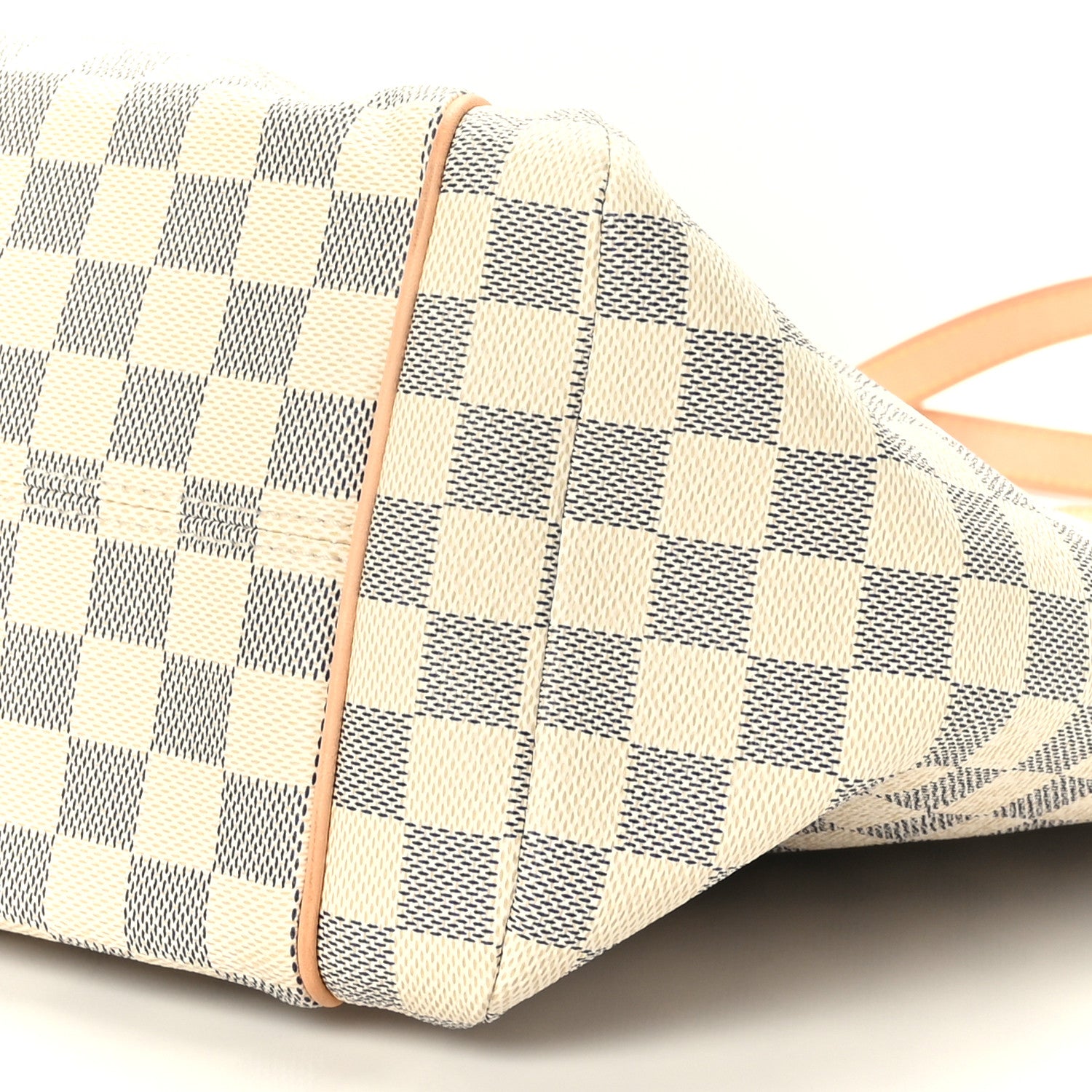Louis Vuitton Damier Azur Totally MM 8 of 8