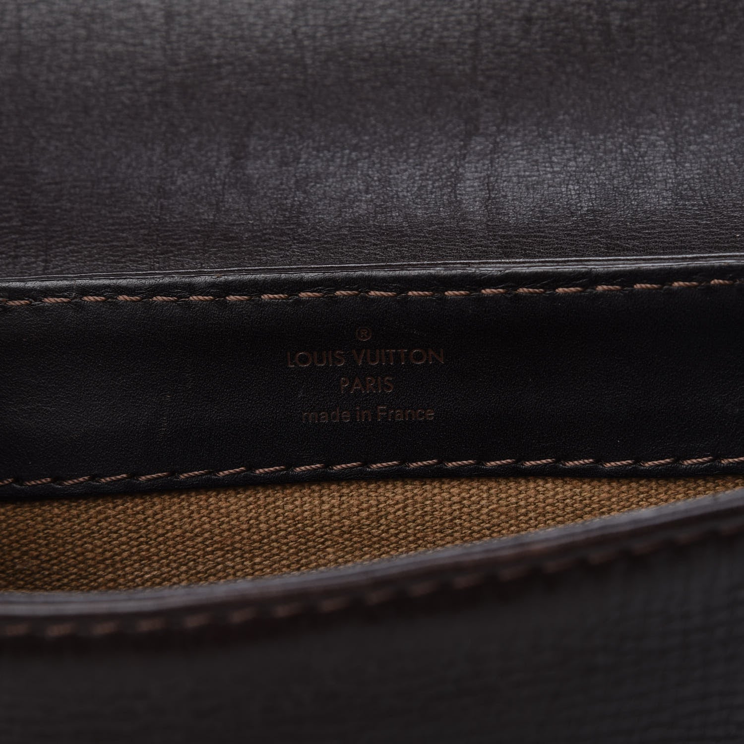 Louis Vuitton Utah Yuma Messenger Bag Café 6 of 11