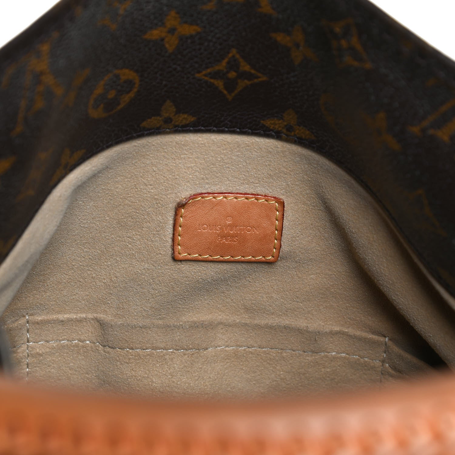 Louis Vuitton Monogram Artsy MM 6 of 14