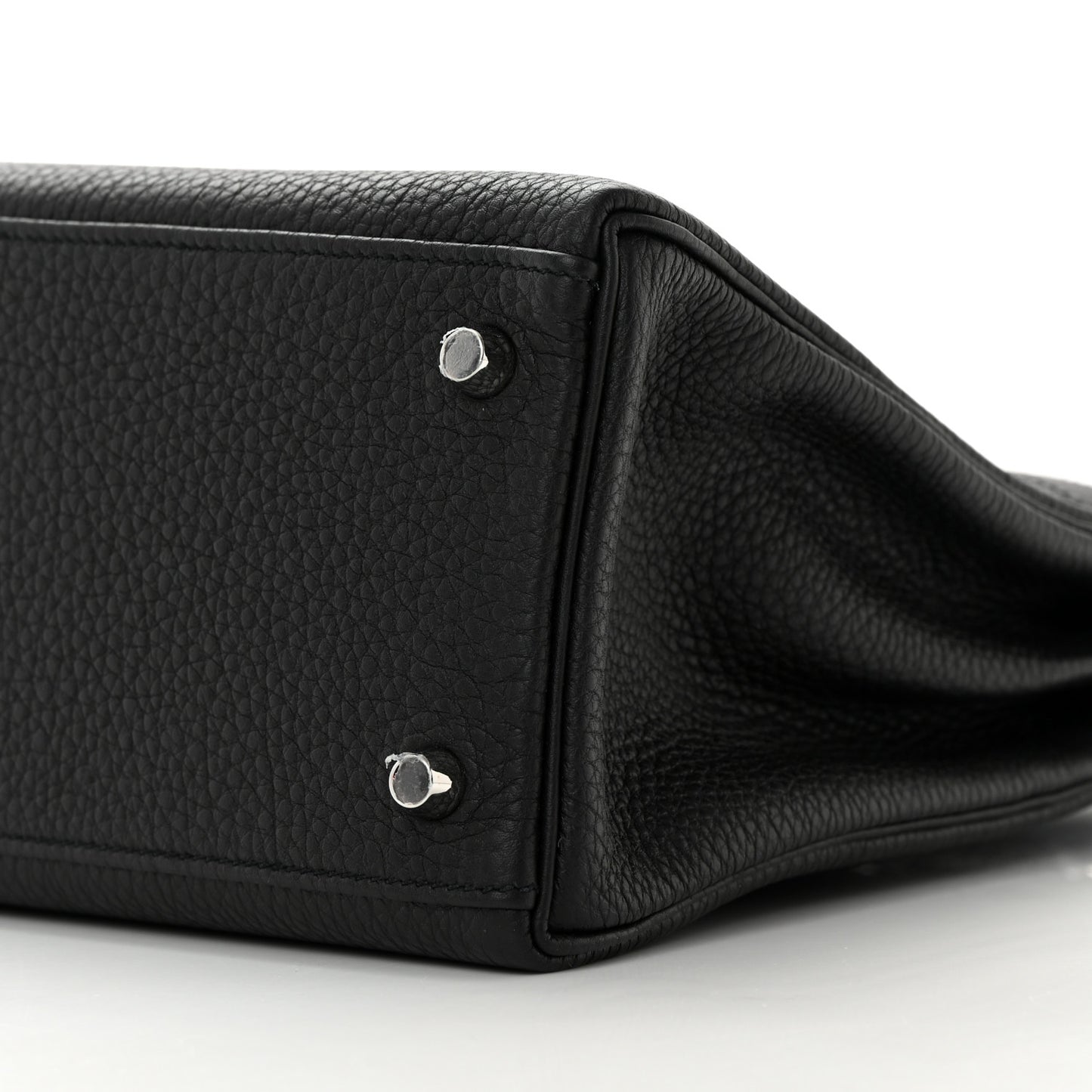Togo Kelly Retourne 28 Black