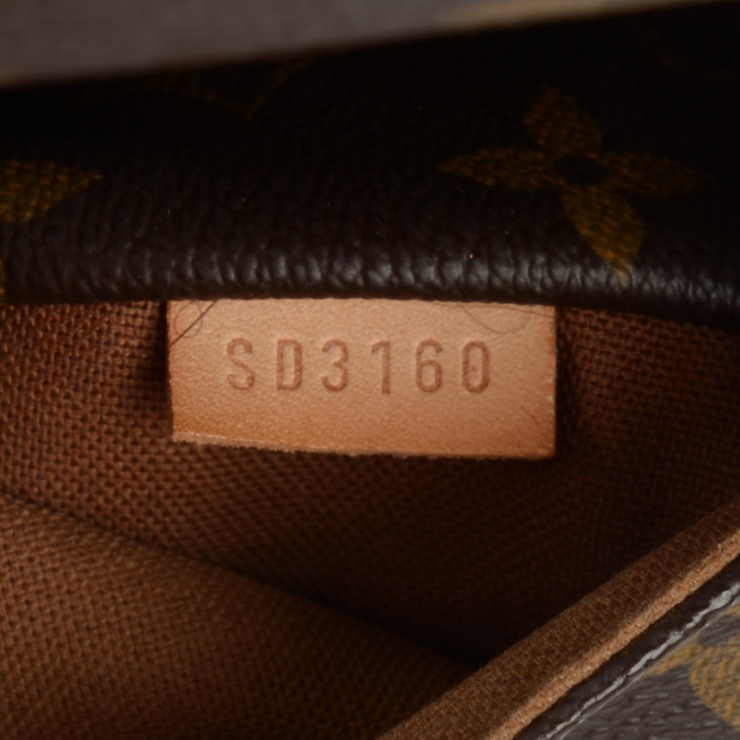 Louis Vuitton Monogram Totally MM 7 of 9