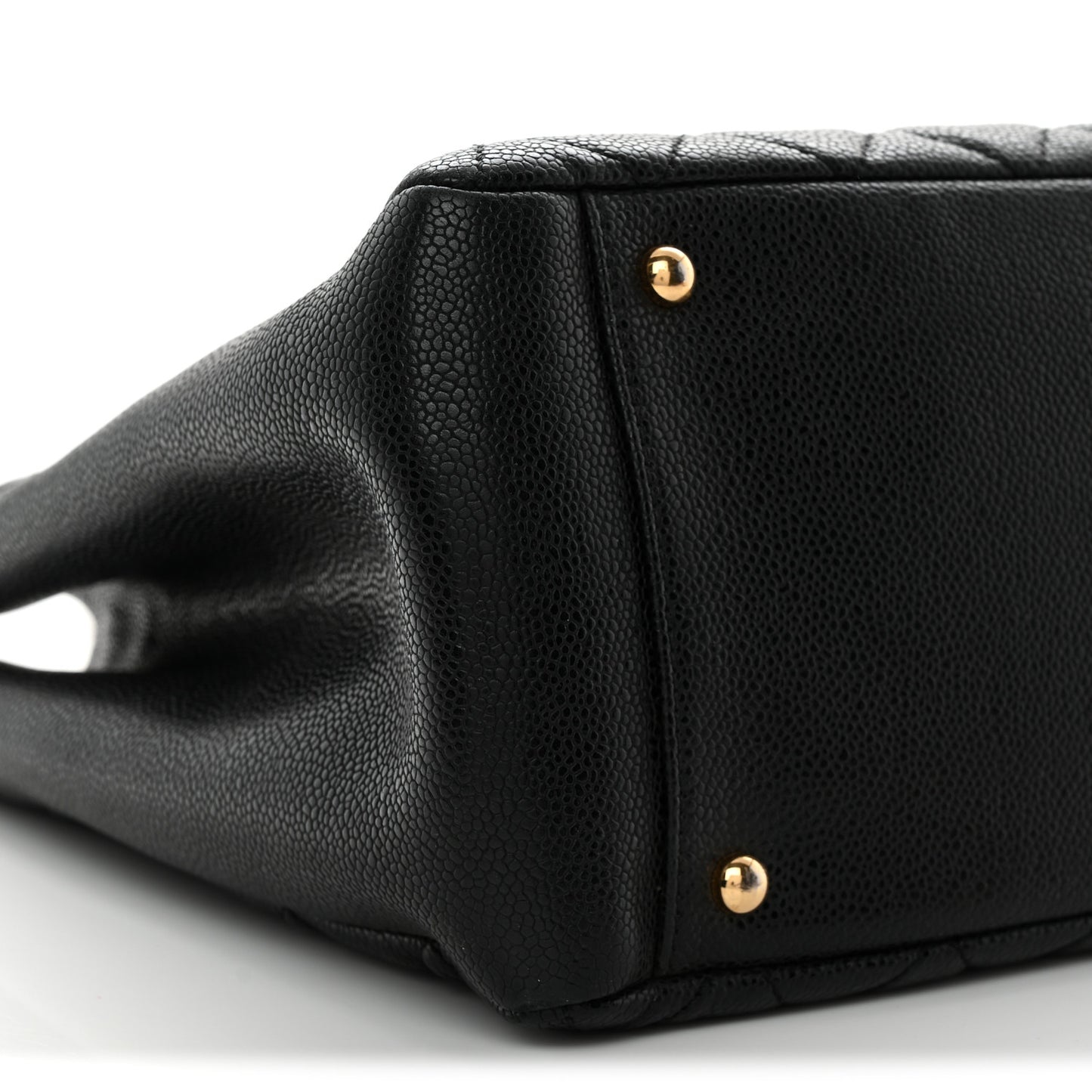 Caviar Quilted XL Grand Shopping Tote GST Black