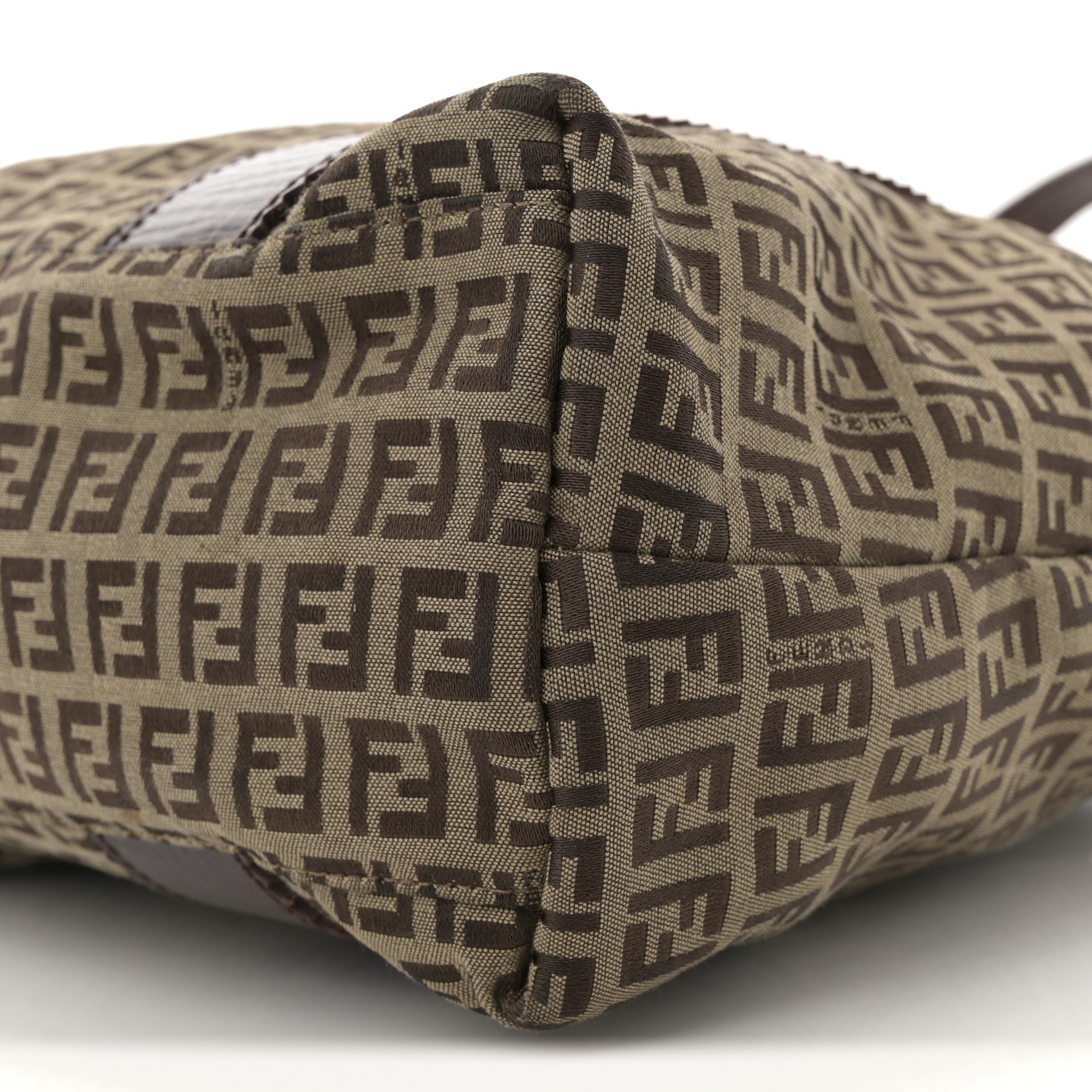 Fendi Zucchino Vitello Shopping Zip Tote Mogano Panna Bruciato 9 of 12