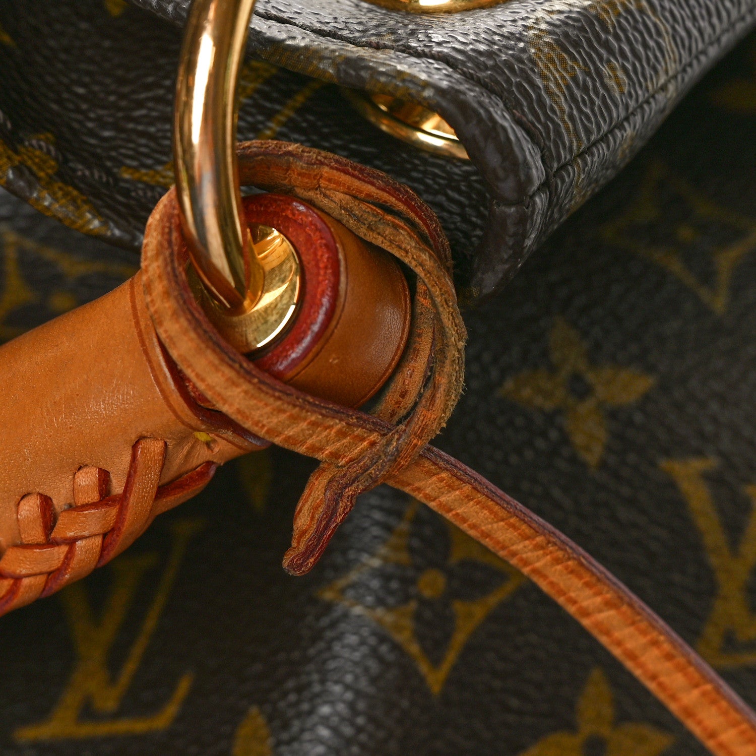 Louis Vuitton Monogram Artsy MM 11 of 11