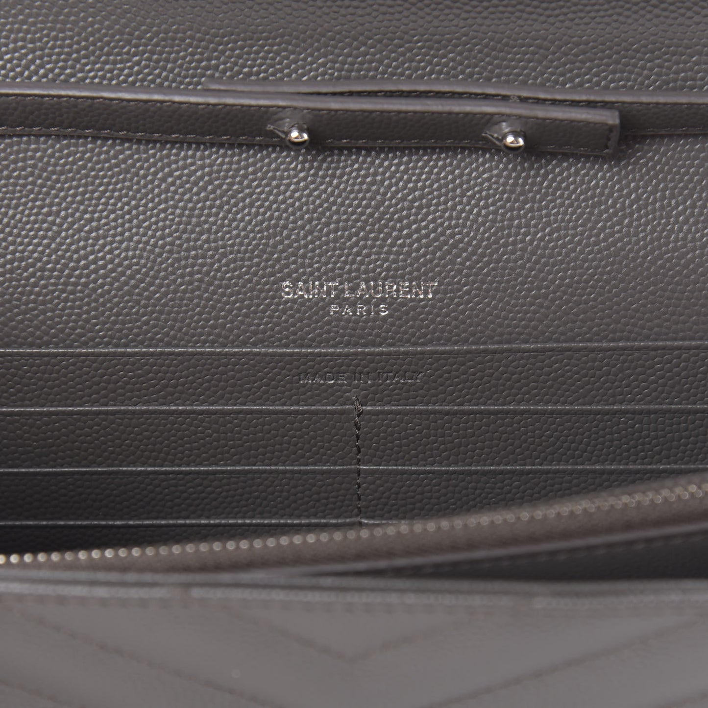 Grain De Poudre Matelasse Chevron Monogram Chain Wallet Grey