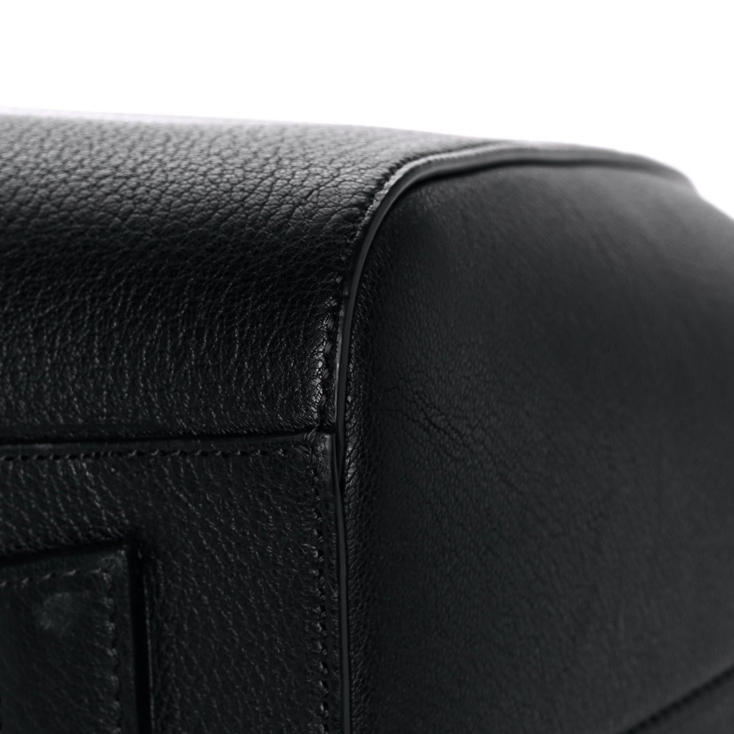 Sugar Goatskin Medium Antigona Black